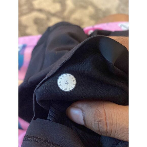 Lululemon in movement Leggings 7/8 - Picture 4 of 5